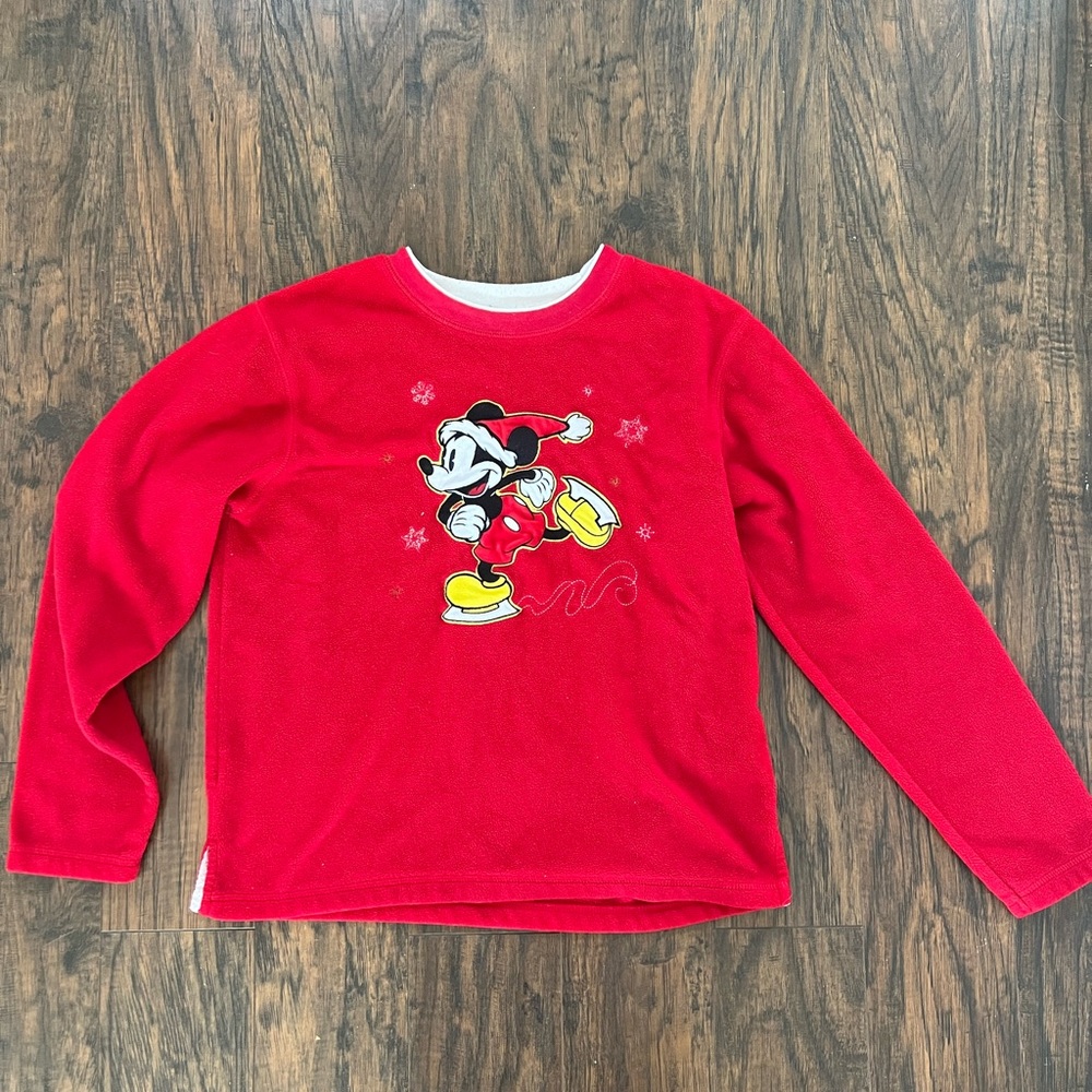 Mickey christmas ice skating red sweater with white collar DISNEY